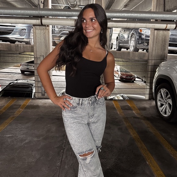 Meet your Posher, Ashley - Picture 2 of 2